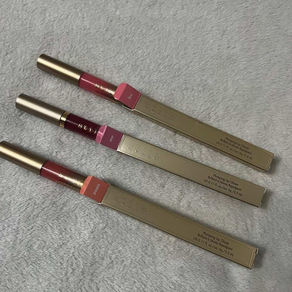 Lip plumpers